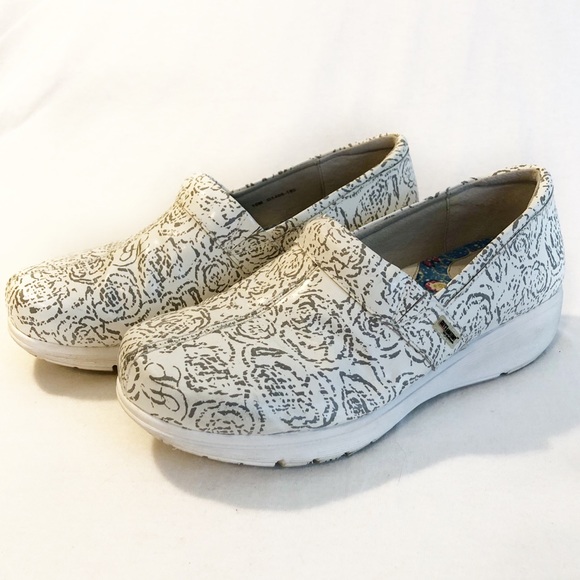 grey's anatomy nursing clogs